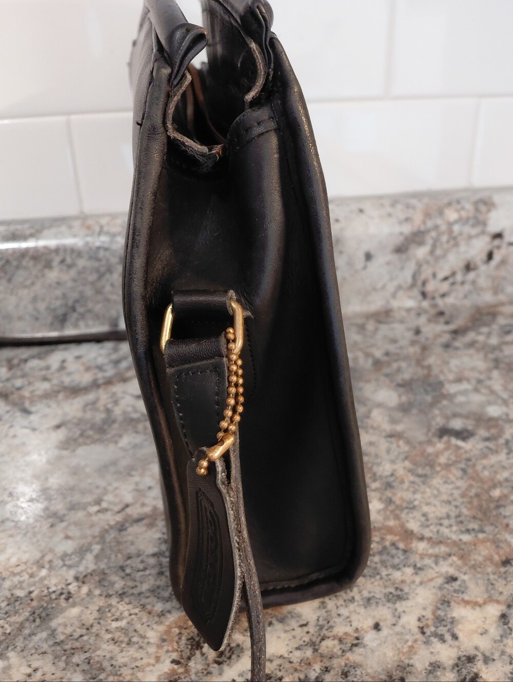 Vintage Coach Carlyle Black Leather  Shoulder Bag Purse - Picture 15 of 15